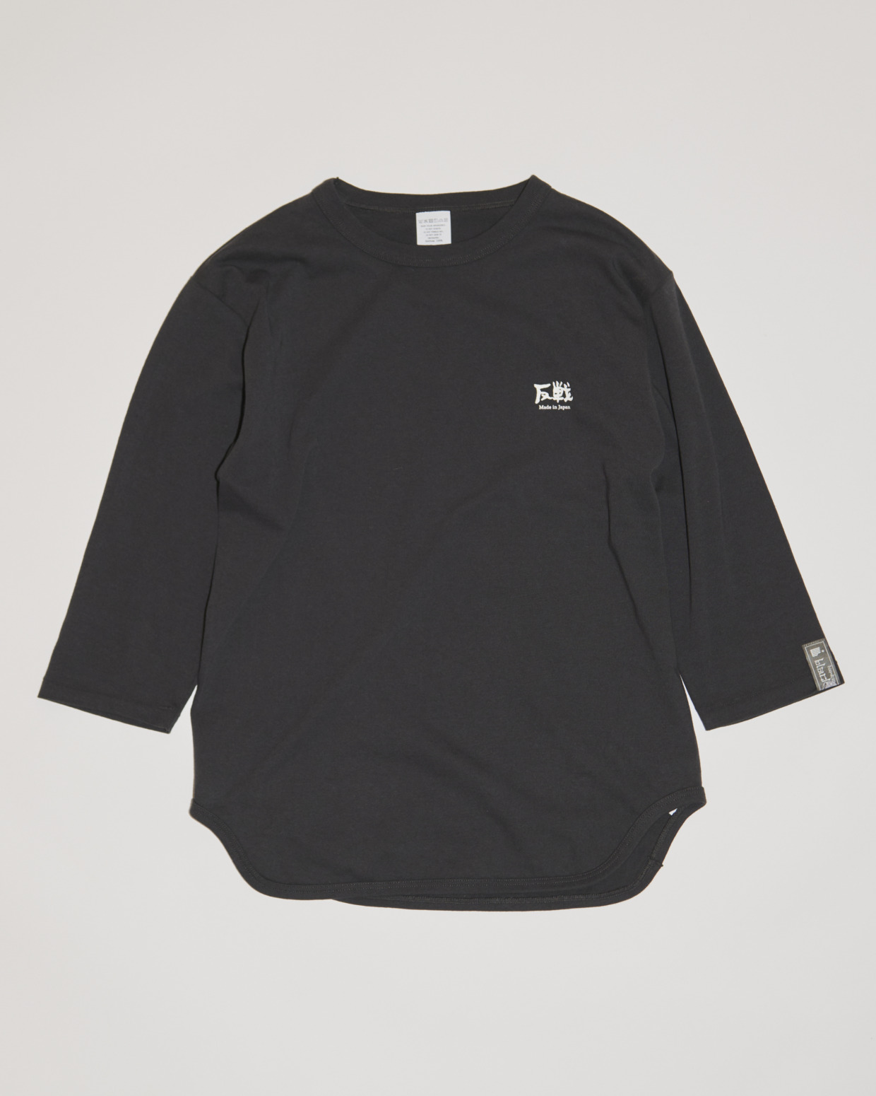 945-81TT129-1 “Anti-War and Flowers” Logo-Printed Baseball Shirt